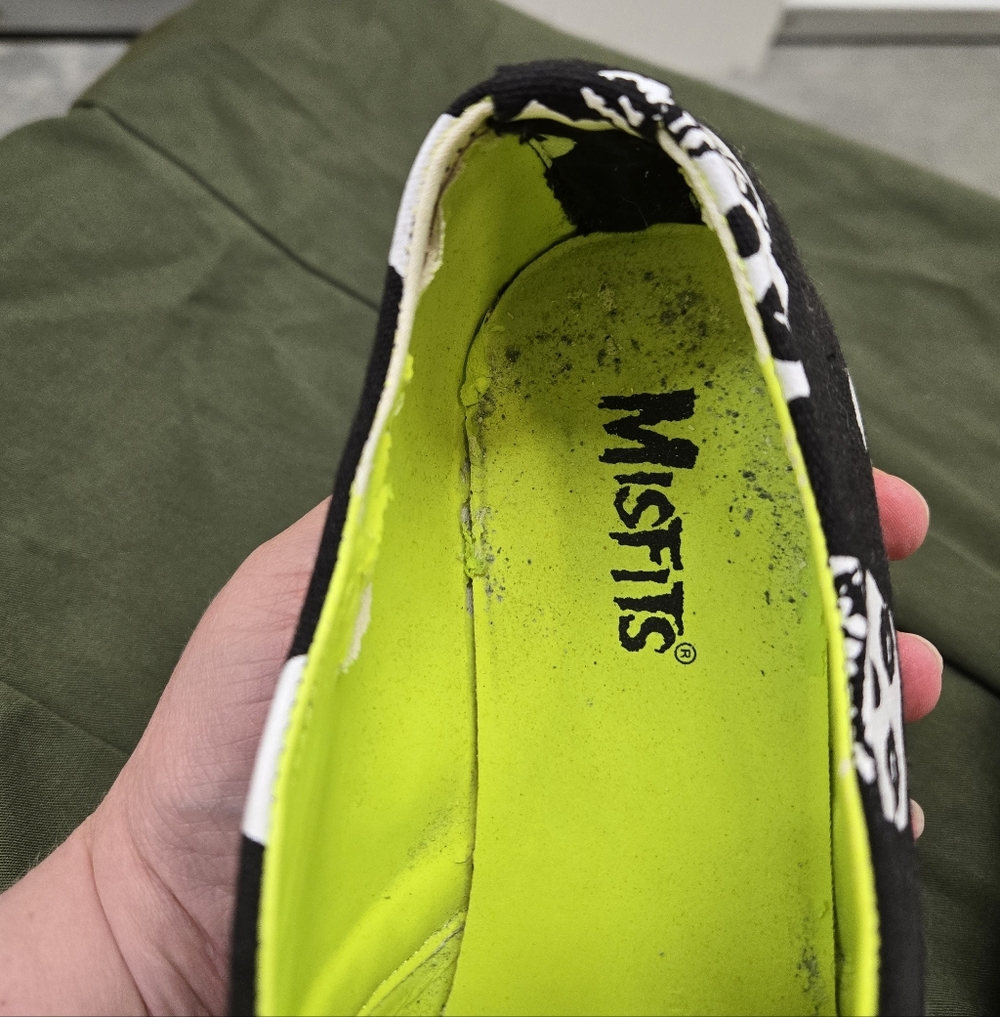 Iron Fist Misfits Skull Shoes Flats - Picture 5 of 7